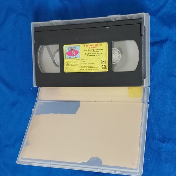 4/$20 five stories of Sesame Street Golden Book Video Super Grover UNTESTED - Picture 7 of 7